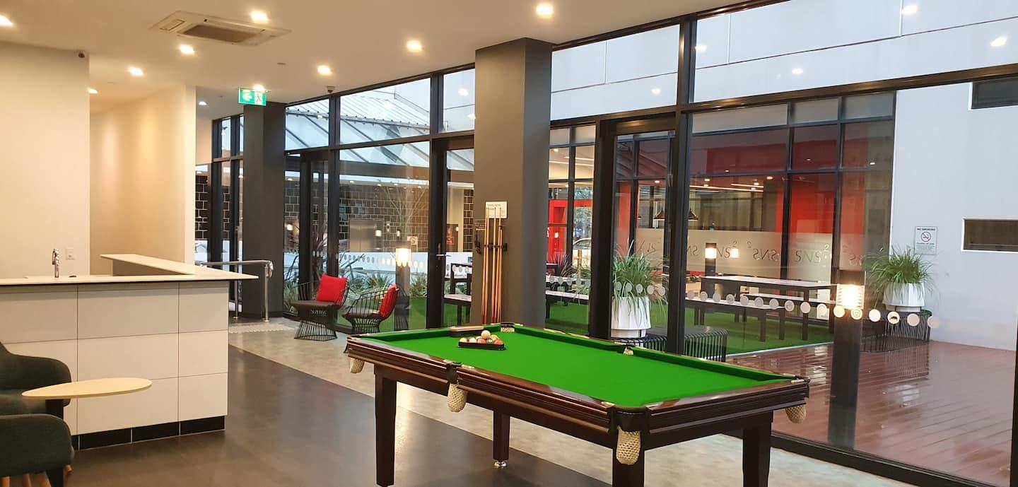Essence Hotel Carlton Melbourne Exterior photo